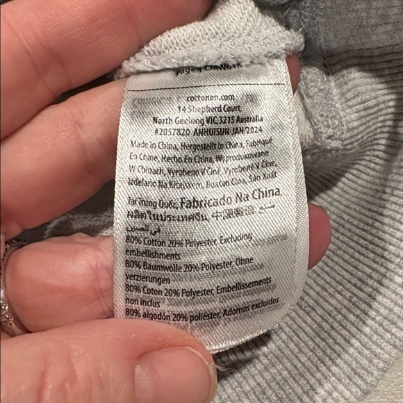 Cotton On - Women's Rhodes Graphic Boxy Crew Sweatshirt. Size Large. Grey. - Picture 14 of 16